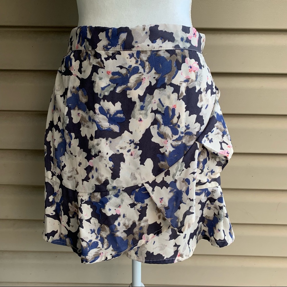 •Sim & Sam• Faux Wrap Floral Skirt - Size Large